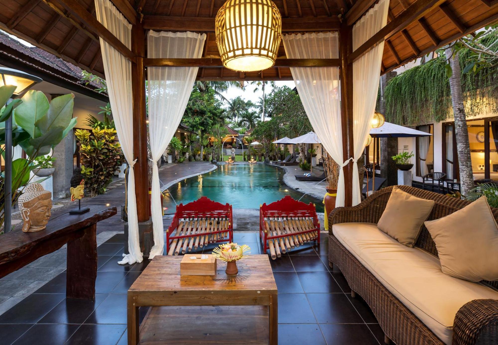 Ubud Raya Boutique Hotel Eksteriør billede